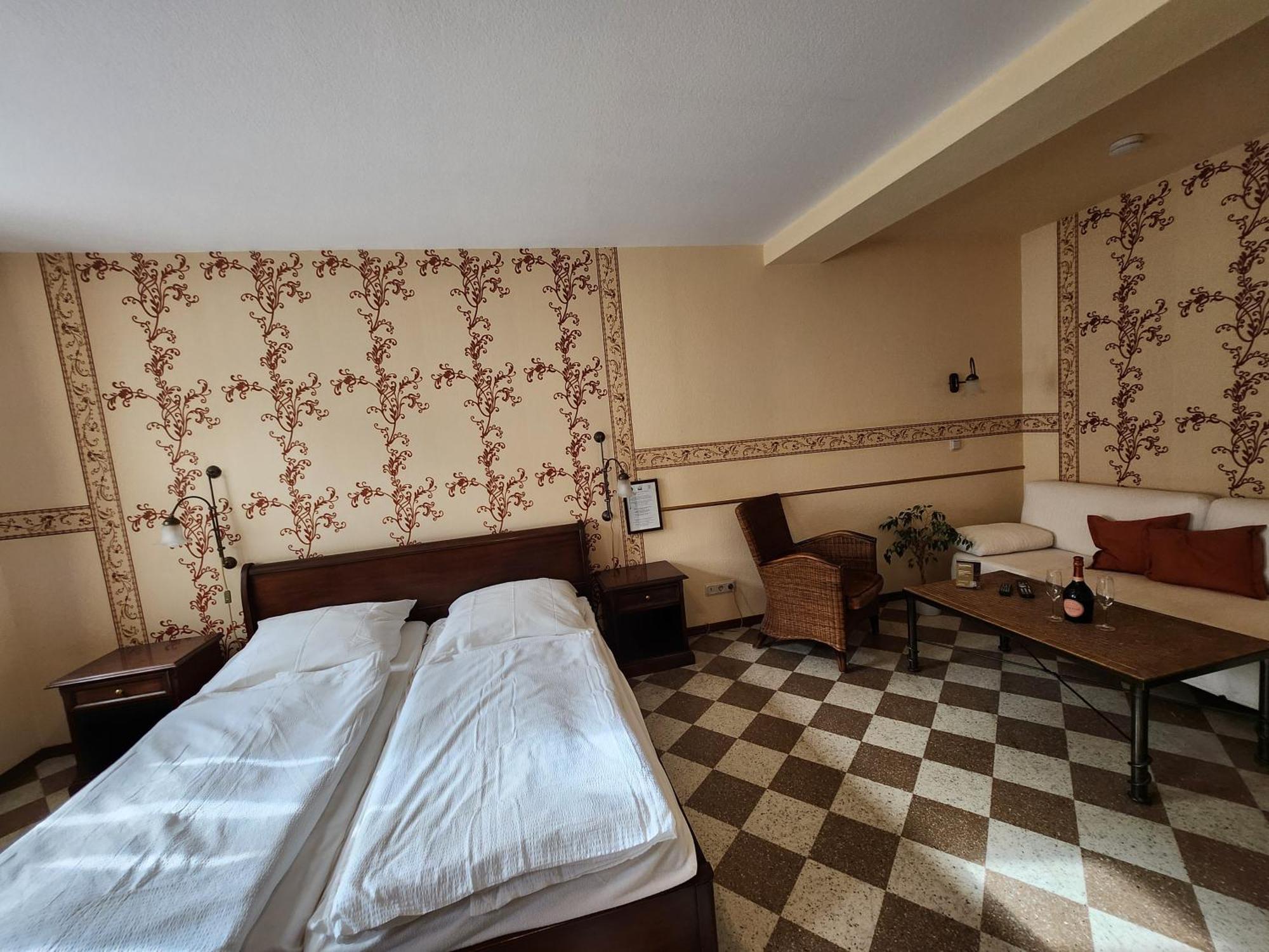 Hotel Garni Zur Post Wernigerode Exterior photo